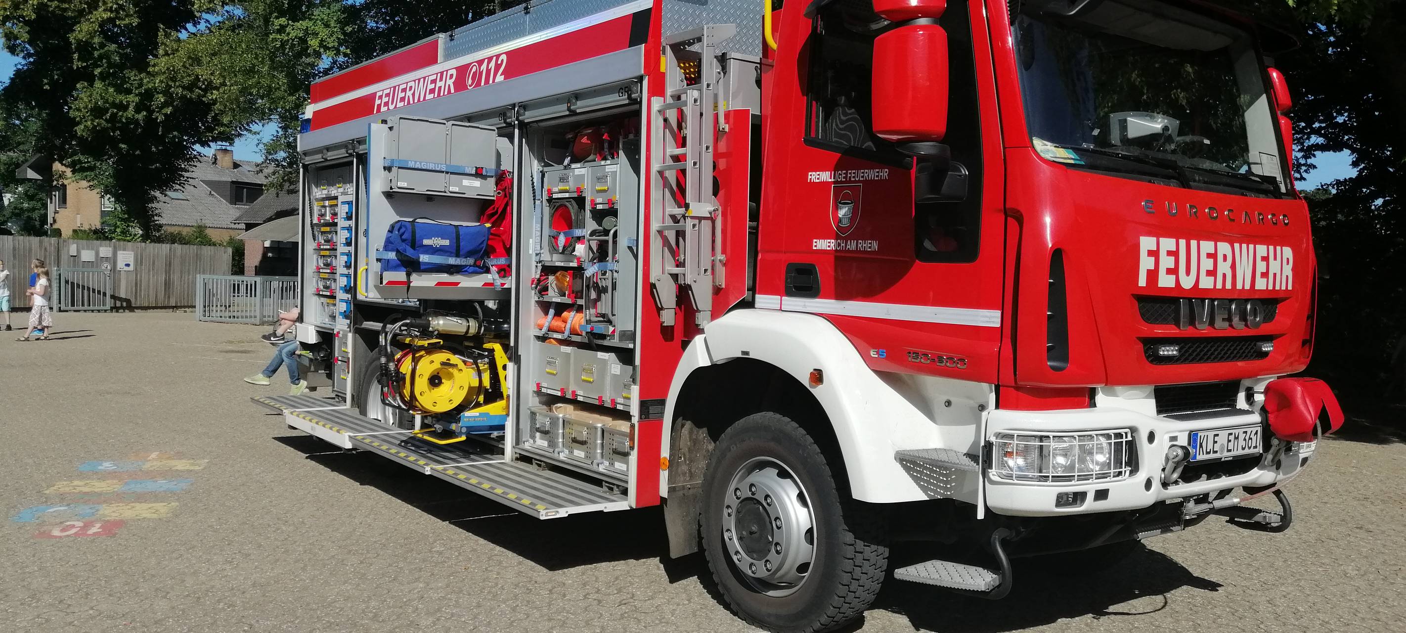 Kevelaer: Brand in Fensterbaufirma