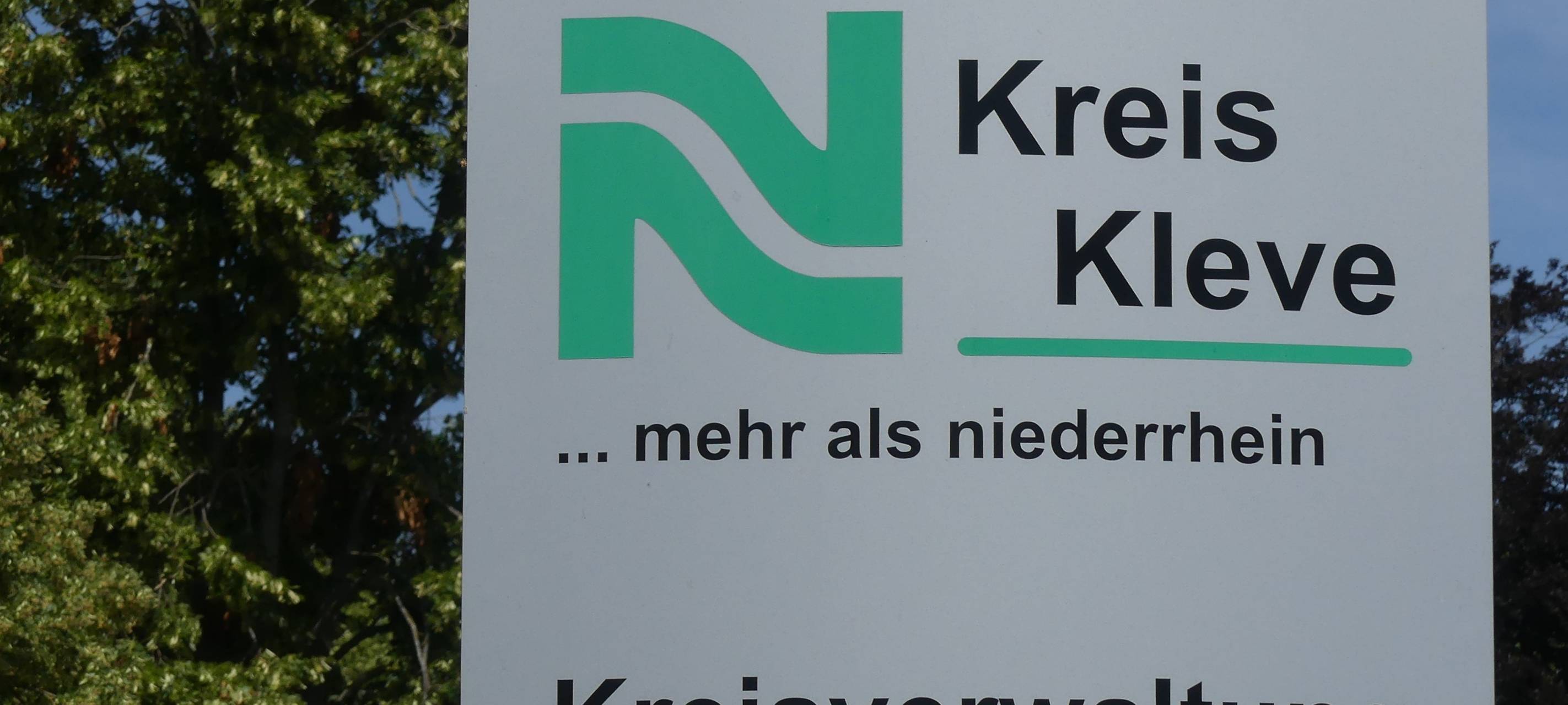 Schild der Kreisverwaltung Kleve
